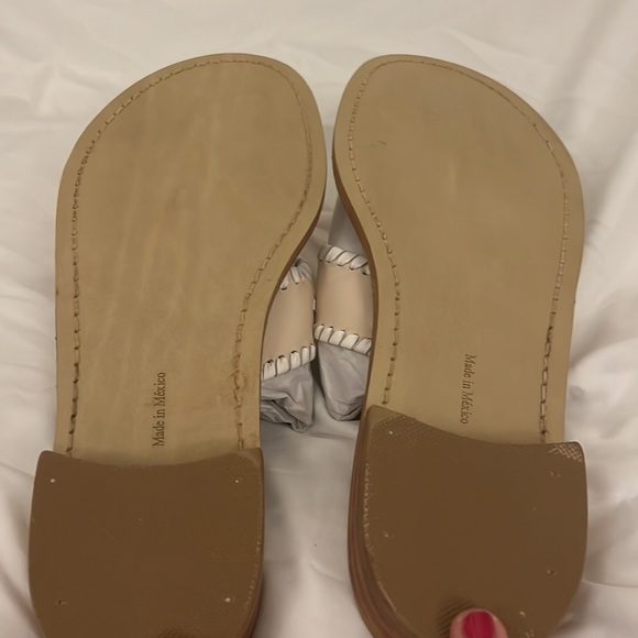 NwoB size 11 Jack Rogers sandals bone and white. - Picture 3 of 3